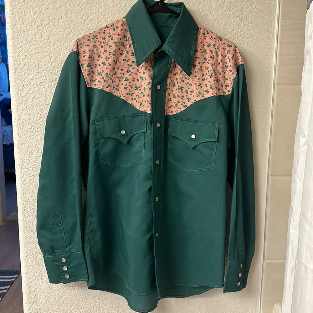 Vintage Button Up - Picture 1 of 3